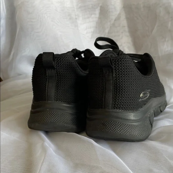 Skechers Men's Black Mesh Lace-Up Sneakers - Picture 4 of 5